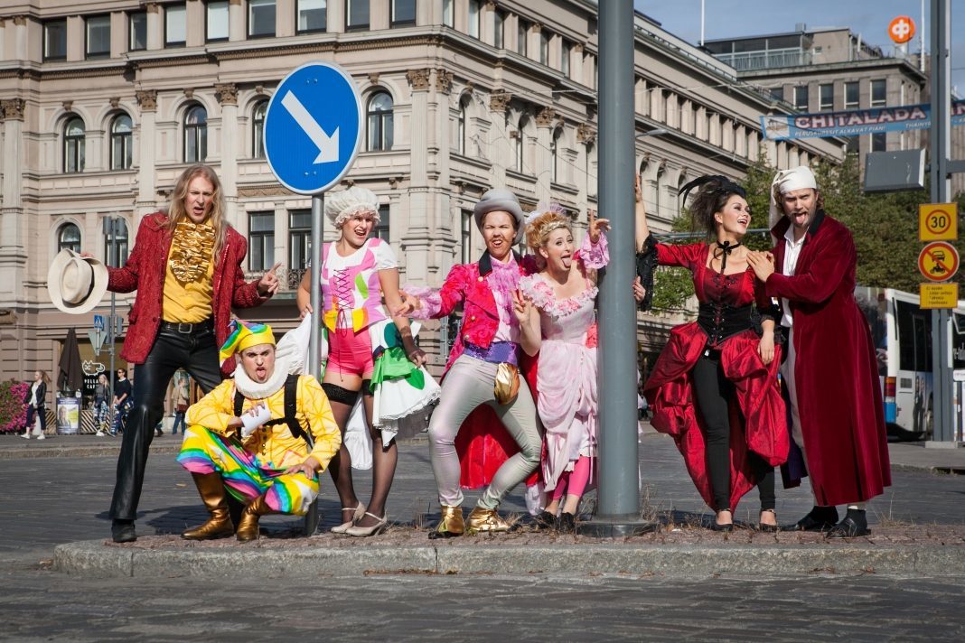 tampereen musiikkiakatemia, kuun maailma, kuva kirsikka lyhteilä2