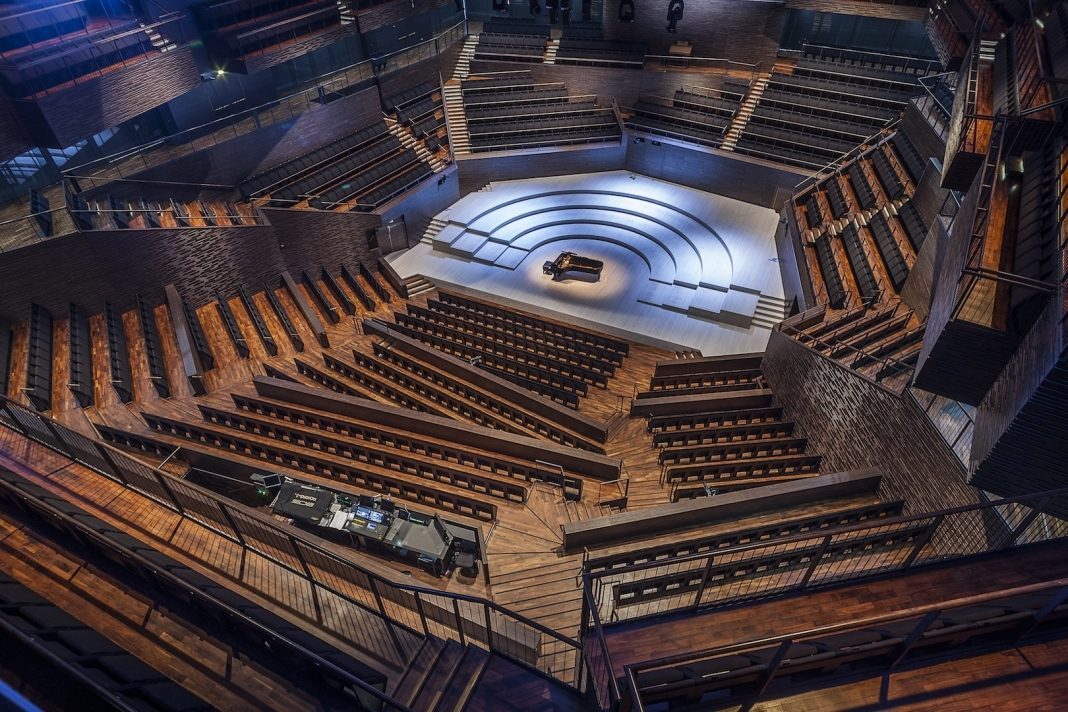 Musiikkitalon konserttisali, kuva Arno De La Chapelle