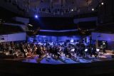 20210830_mfb21_p_heiner_goebbels_house_of_call_ua_philharmonie_c_astrid_ackermann-30-160×107@2x
